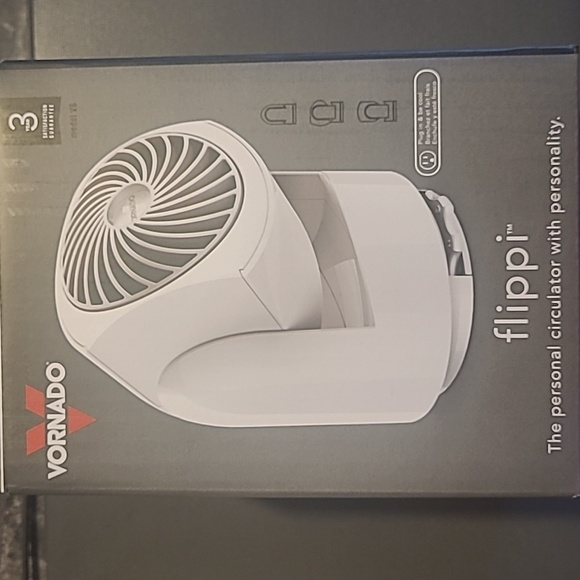 Vornado Other - New in box! Vornado Flippi V6 White 2 speed adjustable plug in fan